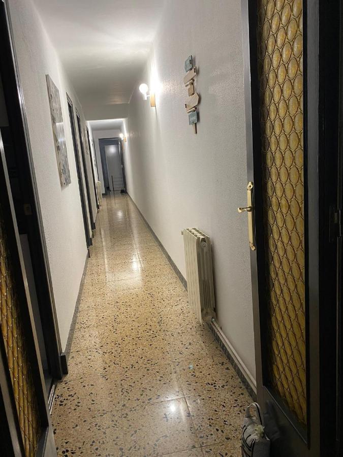 Apartamento Turistico Jaume Centro ตาร์ราโกนา ภายนอก รูปภาพ